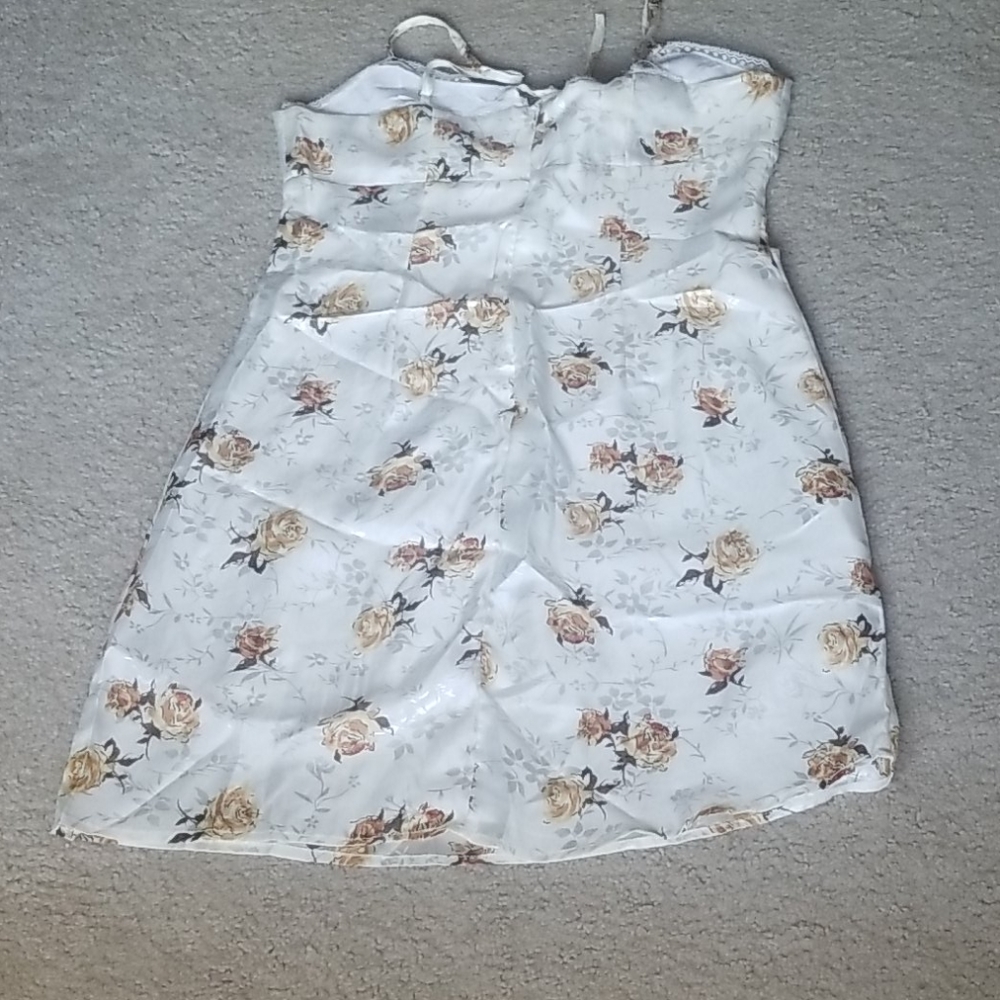 Fashion Nova Satin Women's Dress Size Medium - Picture 9 of 13